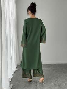 女士宽松两件套：V领长款喇叭袖连衣裙+松紧腰阔腿裤，休闲印花两件套，优雅奢华绿色正式晚宴派对假日日常穿着春季套装 - 綠色 - 查看 3