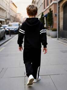 2 件套男童字母印花运动衫和休闲裤套装，长袖上衣和长裤，舒适时尚，适合户外、春秋季