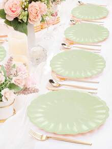 10 pièces Fournitures de fête vert clair à bord festonné. Assiettes en papier vert sauge, serviettes de cocktail, tasses, ensemble de vaisselle. paquets de fête pour mariage, baby shower, pique-nique, anniversaire, décorations