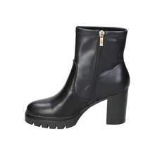 XTI | Bottines à talons hauts pour femme XTI – Bottines noires à talons avec fermeture éclair latérale – Talon haut et confortable – Plateforme – Polyvalentes et combinables – Modèle 144525 - Noir - Voir 4