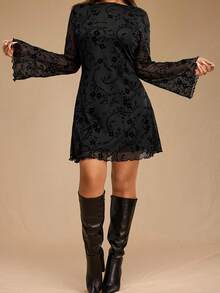 MOOD WOOD Dark Velvet Floral Print Dress For Women Fall/Winter Christmas Party Slightly Sheer Mesh Bell Sleeves Loose A-Line Short Skirt - 黑色 - 查看 6