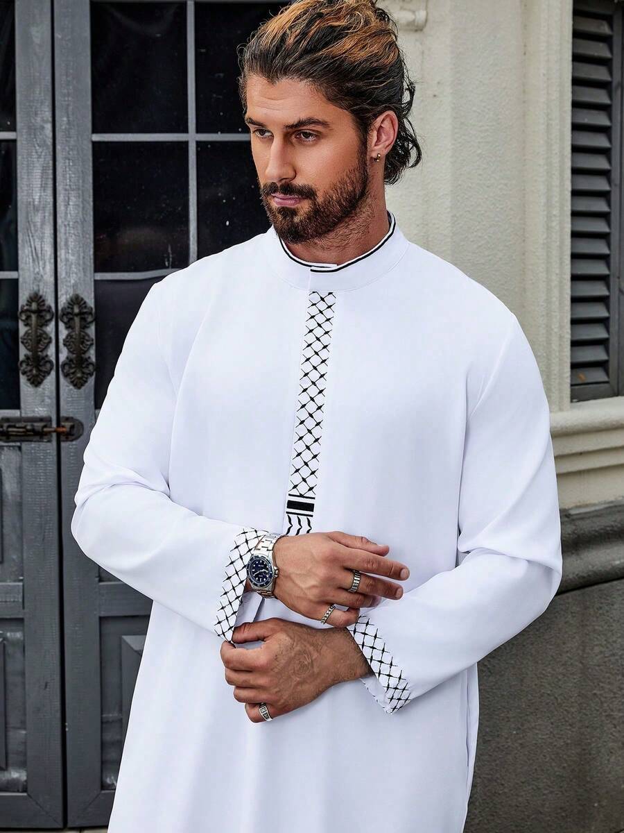 Bata casual suelta y minimalista clásica para hombres, color blanco, con bordado de raya negra, fabricada en tela de poliéster de alta calidad - Blanco - Ver 1