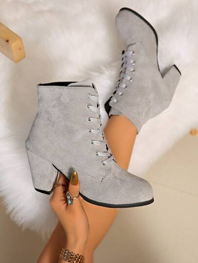 2025 Autumn/Winter Plus Size European & American Fashion Lace-Up Roman Gladiator Boots For Women, Black Tall Boots With Round Toe And Chunky High Heel