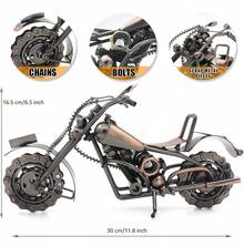 Statua di motocicletta fatta a mano - Regalo di compleanno unico per motociclisti, uomini, padre, figlio - Decorazione vintage per casa, ufficio, studio maschile - Modello artistico realizzato con rottami metallici