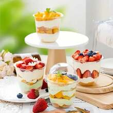 20 pièces Coupes à dessert jetables transparentes, coupes à dessert en plastique avec couvercles, coupes en plastique de 270/350 ml, coupes à yaourt, crème, glace et fruits polyvalentes, idéales pour les anniversaires et les mariages