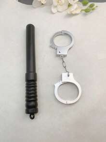 1 Set Handcuffs & Baton, Realistic Plastic Handcuffs - Costume Prop, No Battery Required, Suitable For Carnival Parties, Events And Role-Playing, Lightweight And Easy To Use, Couples Game Interactive Prop, Spouse Role-Play Prop - Multicolor - View 2