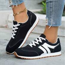 New Women's Casual Sports Shoes With Soft Soles, Laces, Lightweight, Non-Slip, Suitable Outdoor Activities, And Featuring A Fashionable And Versatile Style