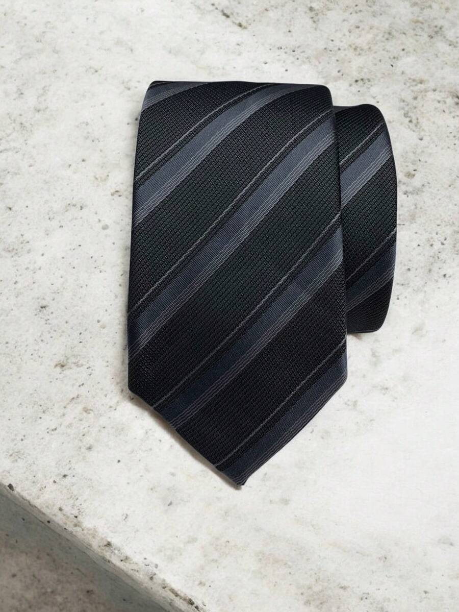 Luxury Men's Skinny Ties Polyester Silk Solid Polka Dot Striped Check Skinny Jacquard Groomsman Tie - 灰色 - 查看 1