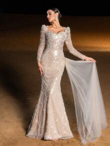 Faeriesty 奢华亮片串珠美人鱼晚礼服 - 心形领口，长袖，几何弧形串珠图案，薄纱拖尾，适合红毯盛典、新娘宴会、正式晚宴等场合，是春季婚礼派对的理想之选。 - 香檳色 - 查看 5