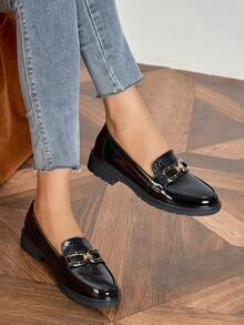 女士厚底乐福鞋 - 学院风漆皮黑色套脚鞋，圆头金属扣，休闲时尚，适合工作场合 - 黑色 - 查看 3