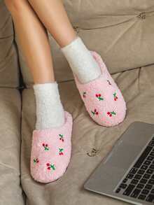 可爱刺绣水果和心形毛绒保暖女士室内拖鞋，秋冬静音鞋底家居鞋，毛茸茸的鞋子