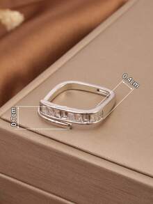 1 chiếc nhẫn mạ vàng 18K bằng đồng, hình vuông, đính đá Cubic Zirconia, kiểu dáng tinh tế, sang trọng, phù hợp cho cả đeo hàng ngày và dự tiệc, món quà tuyệt vời dành cho bạn gái, quà tặng xã giao. - Nhẫn vuông hình học - Xem 5