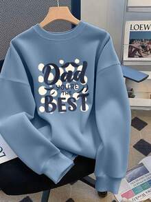 Moletom feminino de lã solta, moletom azul com estampa "Papai, você é o melhor" em preto e branco, bolinhas no painel frontal, exibido em cabide com fundo neutro, impressão internacional