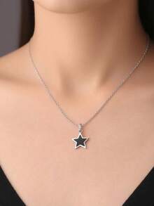 1pc Minimalist Silver Pentagram Pendant Necklace For Women, Versatile Delicate Choker Necklace, Dainty Clavicle Chain For Daily Wear