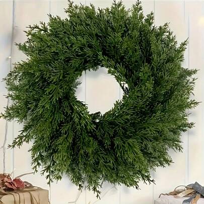 Evergreen Plastic Christmas Wreath - Decor For Door, Wall, Window, Fireplace - No Electricity Needed, Suitable For Indoor & Outdoor Hanging - Christmas, Thanksgiving, New Year Holiday Decoration - Easy Hanging Design, Lightweight And Durable, Vibrant Greenery Shape, Realistic Leaves, Home Decor