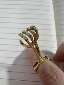 1 chiếc nhẫn khắc hình bàn tay xương cầm điếu thuốc lá, làm từ hợp kim kẽm, màu bạc cổ. - Màu Bạc Cổ - Xem 9