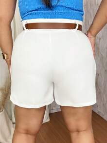 Plus Size Shorts, Formal Tailoring With Elegant Belt, High Waist - Blanco - Ver 5