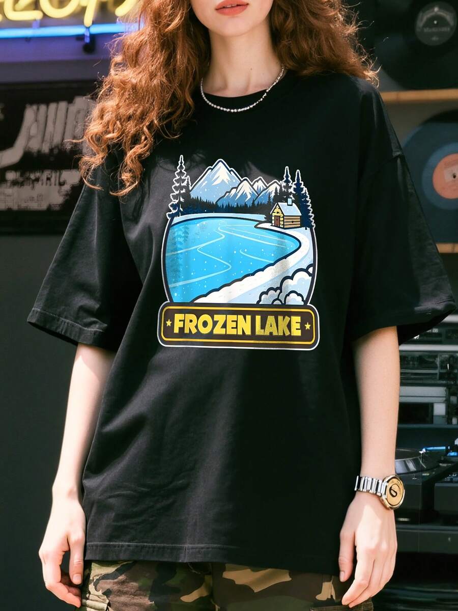 Scenic-Winter-Wonderland-Cabin-By-Frozen-Lake-T-Shirt - 黑色 - 查看 1