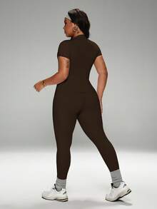 FWH Comfortable All-Day Set, Includes Waist Cincher Belt, Versatile Outfit, Comfortable Yet Fashionable Athleisure Essential Set, Loungewear Set, High-Waist Yoga Pants Set, Plus Size Activewear, Tummy Control Leggings Set, Crew Neck T-Shirt And High-Waist Yoga Leggings (Plus Size Women), Stretchy Casual 2-Piece Pajama Set Summer - màu nâu - Xem 3