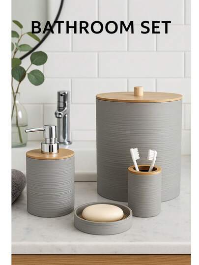 Setul de baie din seria cu dungi, cu designul său unic și ingenios, devine atingerea finală pentru o baie reînnoită. Dungile netede sunt simple, dar elegante, iar combinate cu elemente calde din lemn, îmbină perfect natura și moda. Suportul pentru periuța de dinți cu capac superior din lemn poate depozita cu ușurință periuțele de dinți și le poate păstra uscate și ordonate; săpuniera rafinată creează un "habitat" confortabil pentru săpun; sticla de săpun de mână oferă confort și igienă prin simpla apăsare a unui buton; coșul de gunoi de mare capacitate cu capac poate depozita cu ușurință gunoiul banal din baie. Fie că sunteți un angajat urban care urmărește calitatea vieții, fie un pasionat de casă care iubește estetica simplă, puteți folosi acest set de produse pentru baie pentru a face din fiecare spălare o experiență plăcută și pentru a vă remodela propria baie.