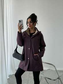 Damen Lange Parka Jacke, vielseitig für Pendeln, Zuhause und Sport, minimalistisches Design mit abnehmbarer Kapuze und Knopfleiste - Violett - Übersicht 4