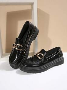 女士秋冬新款舒适厚底休闲日常通勤黑色亮面 PU 平底鞋，时尚学院风一脚蹬方形扣装饰乐福鞋，学生鞋 - 黑色 - 查看 6