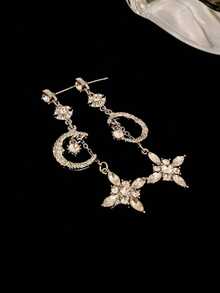 Andkiss Rhinestone Moon & Star Drop Earrings - Hình ảnh - Xem 3