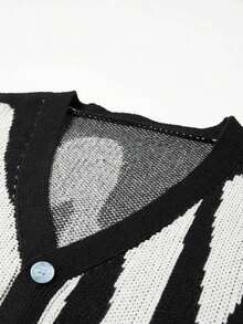 Manfinity Hypemode Men's Color-Block Button-Up Long Sleeve Cardigan Sweater - 黑與白 - 查看 7