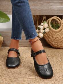 أحذية نسائية كاجوال مطرزة بلون أحادي بدون كعب