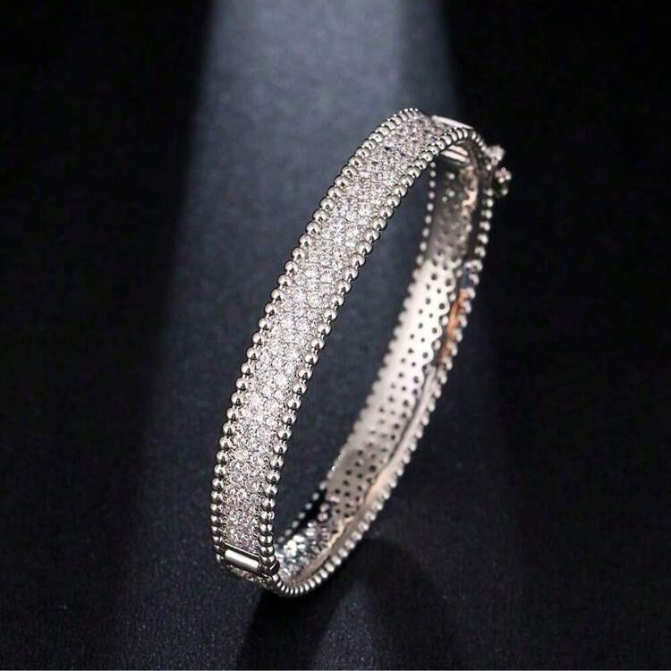 سوار نسائي راقي وأنيق مرصع بالزركون الكامل من النجوم مناسب للاستخدام اليومي والتجمعات الاجتماعية - نجمة - مشاهدة 9