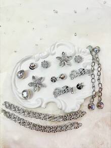 16 sztuk srebrnych klipsów do butów z kryształkami, odpinane ozdoby do butów, odpowiednie do sandałów plażowych, butów z wycięciami, prezentów, na każdą porę roku