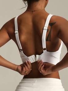 女士白色圆领可拆卸衬垫后背扣运动针织文胸 - 白色 - 查看 2