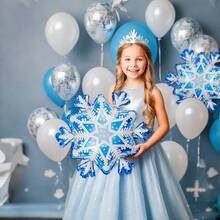 2/4 pièces Ballons en forme de flocon de neige en feuille, ballons de flocons de neige rouges et bleus, convenant pour Noël, fêtes de Noël Frozen, fêtes de vacances, anniversaires, décorations d'anniversaire sur le thème de l'hiver, décoration intérieure et célébrations