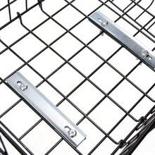 Składany koszyk z odblaskową płytą, szybko składany tylny koszyk rowerowy - wytrzymały, czarny metalowy bagażnik z odblaskowym światłem tylnym i bezpiecznym paskiem, łatwy montaż do większości rowerów, rozwiązanie do przechowywania rowerów. Elegancki, czarny koszyk z odblaskową funkcją bezpieczeństwa.