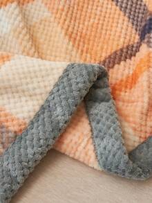 1pc Plaid Jacquard Trim Velvet Warm Thick Blanket, Soft & Skin-Friendly, Multi-Size & Multi-Purpose For Office, Living Room, Bedroom