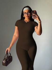 FWH Comfortable All-Day Set, Includes Waist Cincher Belt, Versatile Outfit, Comfortable Yet Fashionable Athleisure Essential Set, Loungewear Set, High-Waist Yoga Pants Set, Plus Size Activewear, Tummy Control Leggings Set, Crew Neck T-Shirt And High-Waist Yoga Leggings (Plus Size Women), Stretchy Casual 2-Piece Pajama Set Summer - màu nâu - Xem 5
