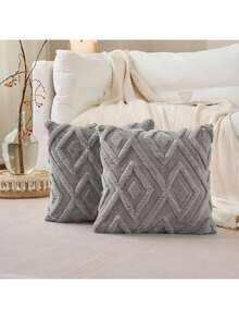 2 Stücke dekorative Kunstwoll Kissenbezüge Weihnachten, weich plüschig kurzfloriges Fleece, quadratisch gemustert, einfarbige Kissenhüllen für Couch, Bett, Sofa, Wohnzimmer