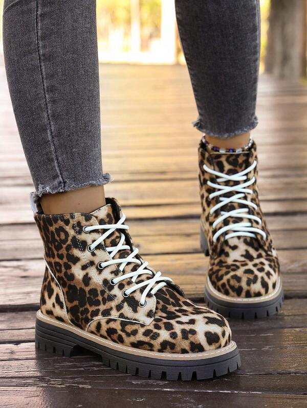 2025 New Fashion Round Toe Women's Boots, Stylish Comfortable Leopard Print Casual Shoes