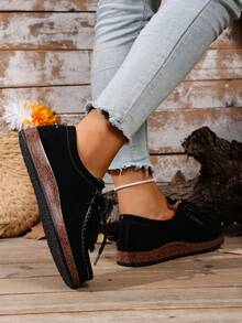 Plates à lacets à franges vintage, ambiance décontractée artistique, convenant pour le trajet et la sortie, design unique à franges, style rétro subtil, attrait mode, nouvelle arrivée automne/hiver - Noir - Voir 6