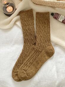 1 双女士纯色加厚保暖羊毛混纺粗针织中筒袜，适合秋冬季日常和居家穿着