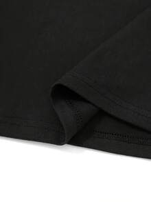 Camiseta Negra de Navidad para Mujeres - Impresión Gráfica "Más Probablemente Beberá con los Elfos", Camiseta de Manga Corta Casual de Alta Elasticidad, Top de Cuello Redondo Lavable a Máquina para Fiestas Navideñas y Ropa Casual - Negro - Ver 5