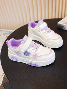 1双儿童休闲运动鞋2025春秋季男童休闲滑板鞋新款低帮女童白鞋软底百搭运动鞋