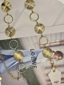 Corrente Circular com Efeito Dobrado - Geometria Moderna Elevando a Arte da Silhueta Contemporânea - Dourado - Visão 5