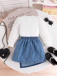 Young Girl Spring/Autumn White Puff Sleeve Round Neck T-Shirt With Bow & Pearl Decor, Paired With Elegant Casual Asymmetric Denim Skirt With Pearl Pocket Flap, 2-Piece Set Suitable For School, Outdoor, Commute, Vacation, Photography, Daily Wear