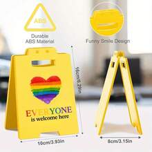 Centropieza con forma de corazón arcoíris - Decoración de escritorio linda y accesorio para cubículo de oficina. ¡Bienvenido a todos! Ideal para decoración del hogar y la oficina, adecuado para decoración de escritorio de mujeres y hombres, esenciales de oficina y accesorios estéticos de escritorio.