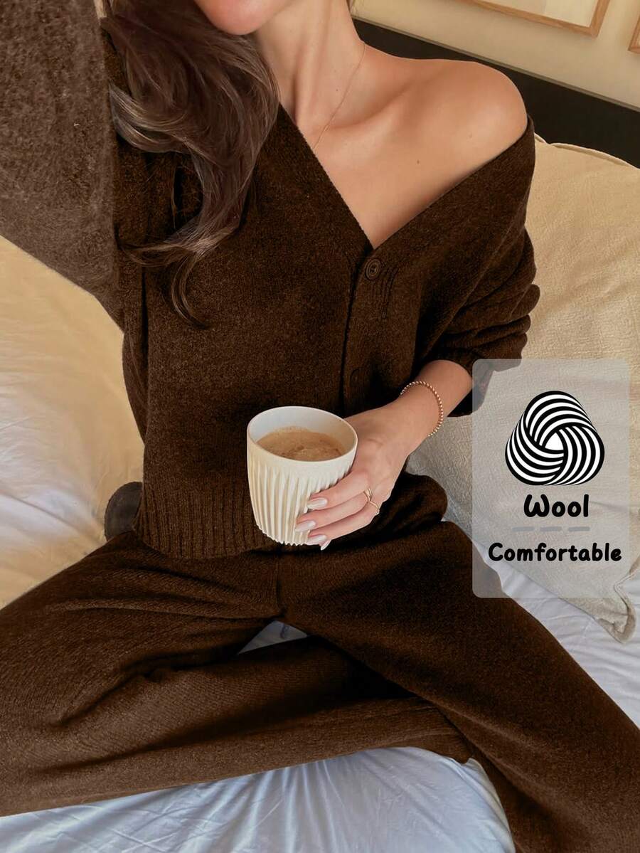 Joy Knit 两件套女式毛衣套装 - 返校 - 休闲舒适 V 领开衫和宽松阔腿毛衣裤套装 - 女士办公室服装 - 外出上衣 - 旅行装机场 - 新年 - 棕色 - 查看 1