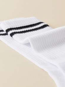 5/1 Paio di calzini equipaggio da uomo a tema Harry Potter. Con design divertenti e interessanti, sono calzini divertenti e bizzarri perfetti per Natale e Ognissanti. Adatti come regali per feste, sono anche ottimi da indossare per le coppie.