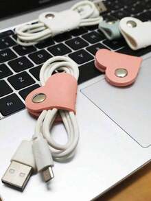 Set de regalo de 5 piezas de accesorios digitales esenciales, que incluye cable de carga con forma de corazón, organizador de cable de auriculares, soporte de cable de cuero de PU, adecuado para cargadores, cables, auriculares, baterías portátiles, para viajes, oficina, dormitorio, para hombres y mujeres - Multicolor - Ver 4