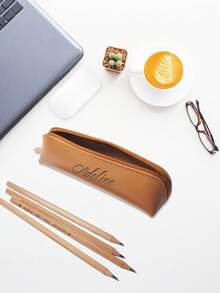 حقيبة قلم جلدية ذات لون أحادي بسيطة، سعة كبيرة، علبة قرطاسية مدرسية فاخرة وصغيرة الحجم، شعار مخصص، ضروريات العودة إلى المدرسة، لوازم مدرسية، متعددة الوظائف، زخرفية، قابلة لإعادة الاستخدام، حديثة، ملونة، جميلة، عتيقة، كرتونية، كاواييي، مخصصة، فريدة من نوعها، مناسبة للعمل/المكتب، مناسبة للاستخدام المدرسي