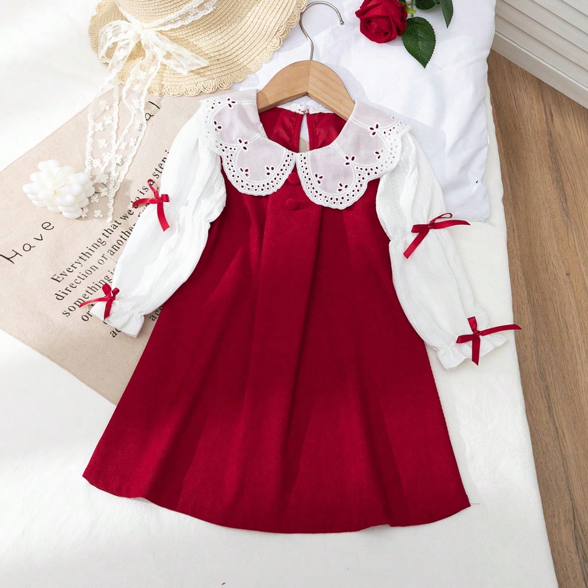 Vestido recto de manga larga con cuello Peter Pan de encaje, lazo y botones para niñas, vestido cómodo y de moda de pana rojo navideño, adecuado pa